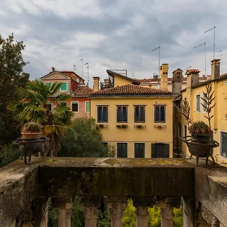 Apartament Guesthost -sunny Dorsoduro *