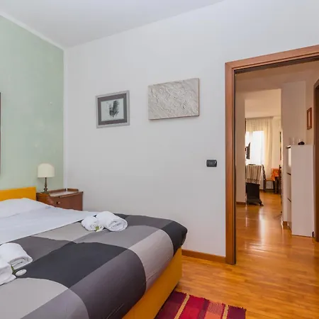 Guesthost -sunny Dorsoduro Apartman